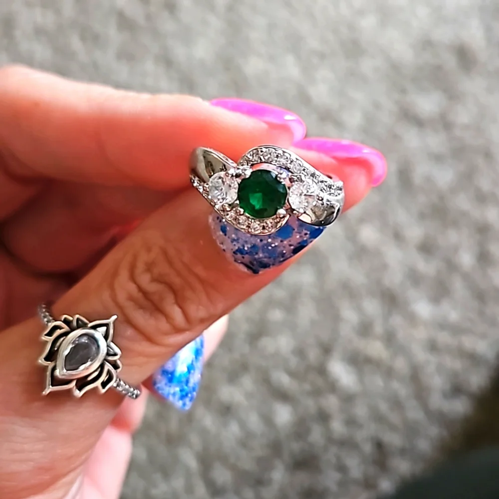 Ring - Picture 1 of 3